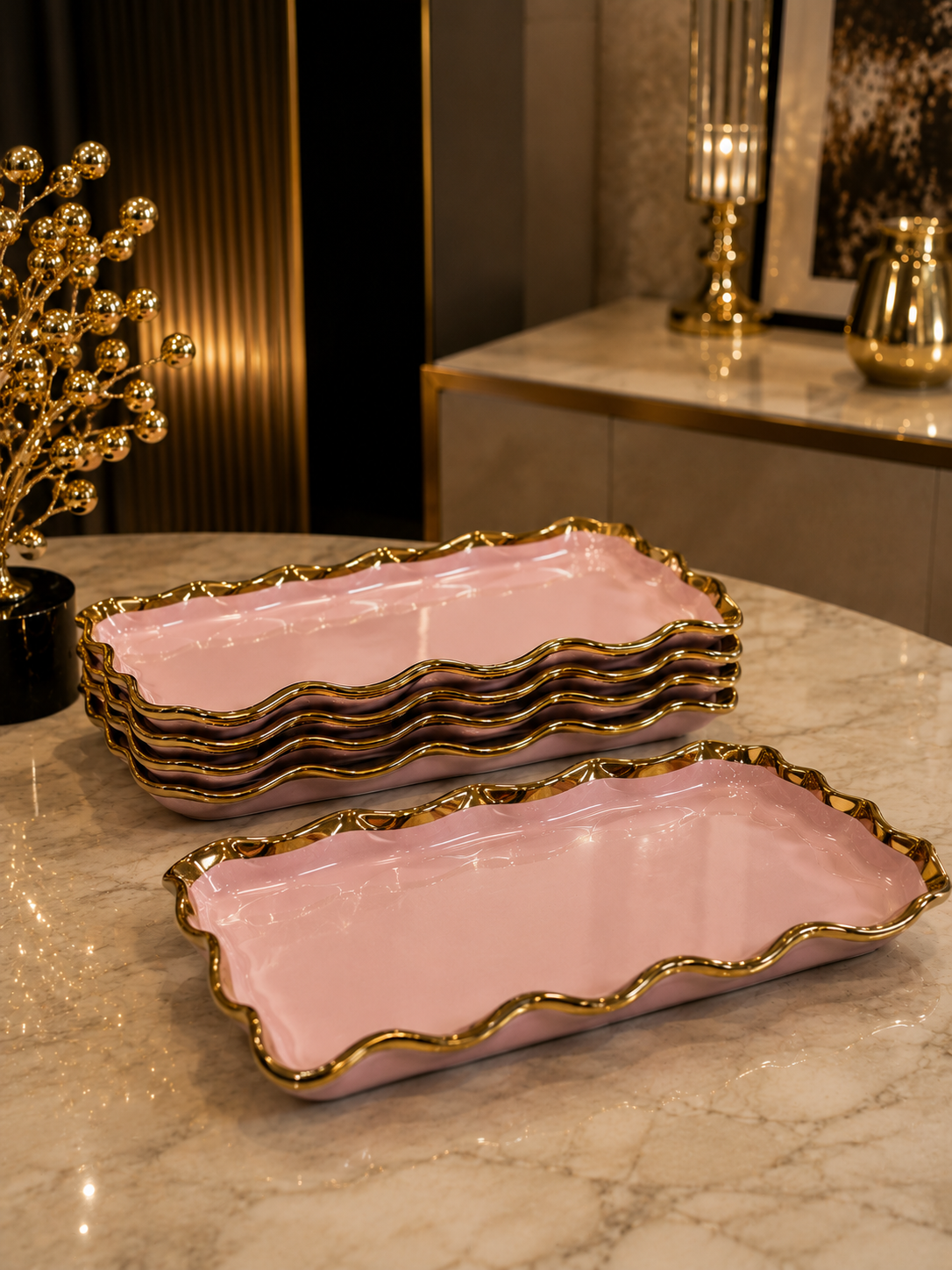 1 Assiette Rectangulaire en Porcelaine – Rose Contour Doré en Vague, Élégance Unique