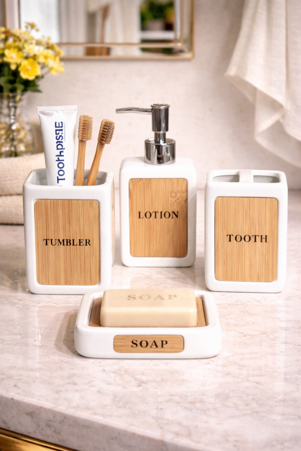 Set de Salle de Bain 4 Pièces Blanc avec Insert Bois – Élégance Naturelle et Fonctionnalité