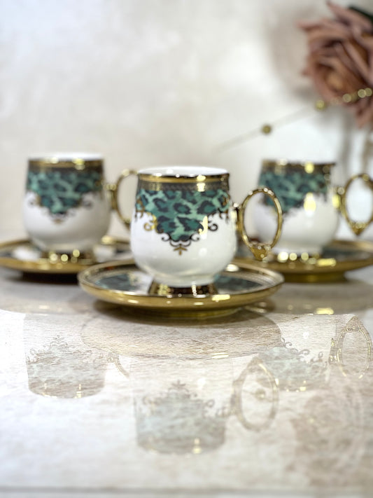 Coffret de 6 tasses avec sous tasses – Un cadeau d’exception au charme royal