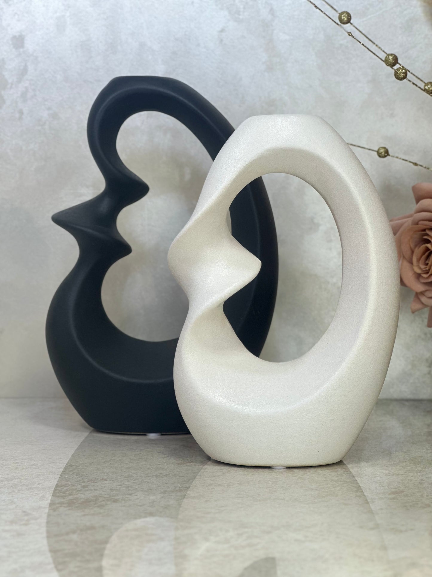 Ensemble de 2 vases en porcelaine en gris et blanc
