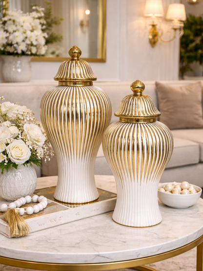 Duo de vases en porcelaine – Élégance intemporelle