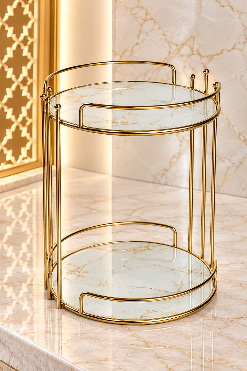 Présentoir Rond Doré 2 Étages avec Assiettes Blanc Doré Marbré – Élégance et Praticité