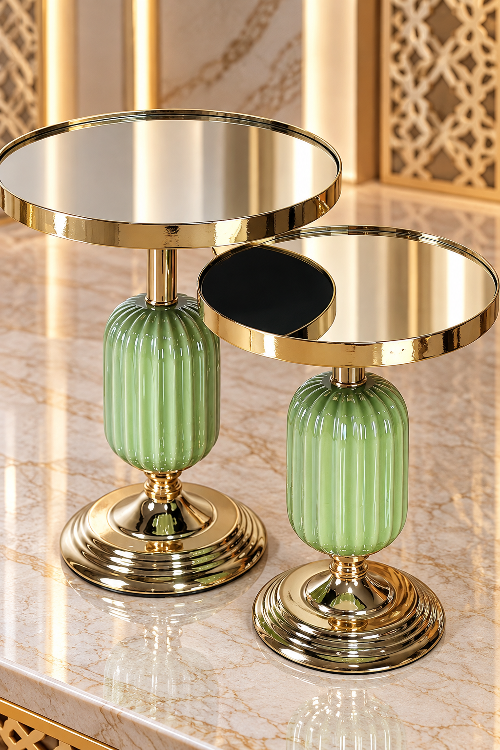 Duo de Présentoirs Dorés & Vert Cristallin