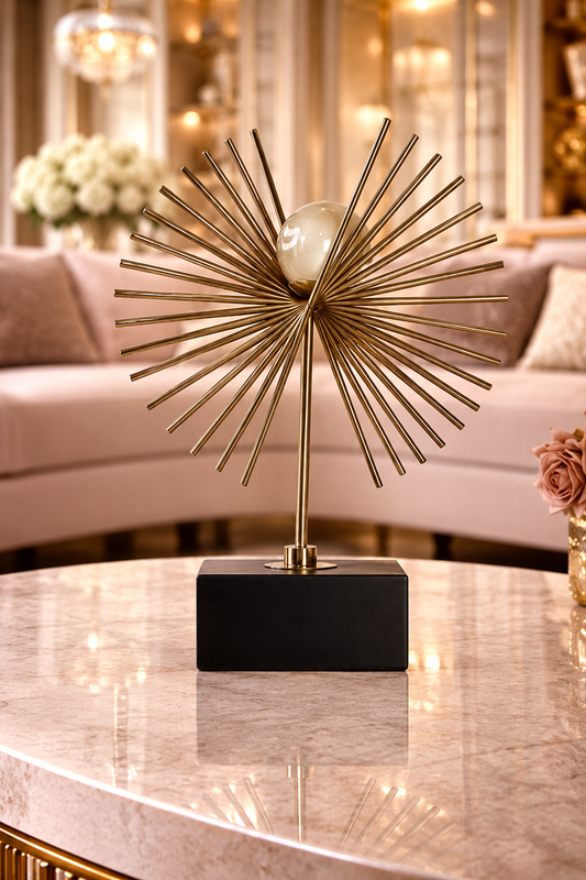 Décoration artistique en métal avec boule de cristal – Élégance et lumière