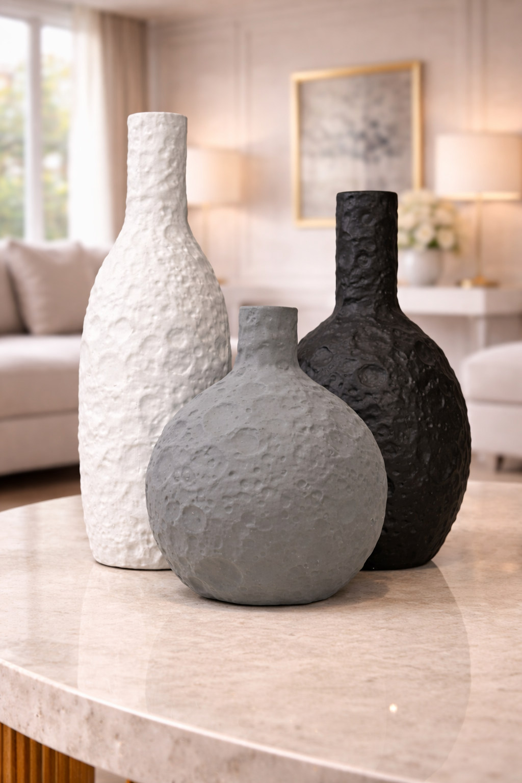 Ensemble de 3 vases en porcelaine – Élégance sculpturale pour votre intérieur