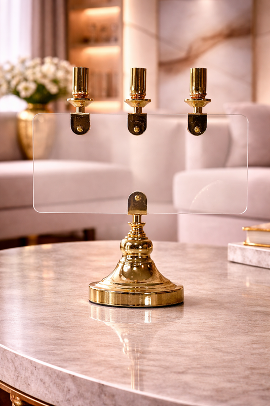 Bougeoir Doré 3 Branches – Raffinement Intemporel