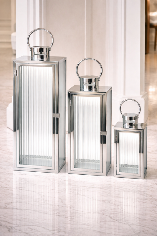 Trio de Lanternes en Acier Inoxydable Argenté – Élégance Brillante pour Vos Espaces