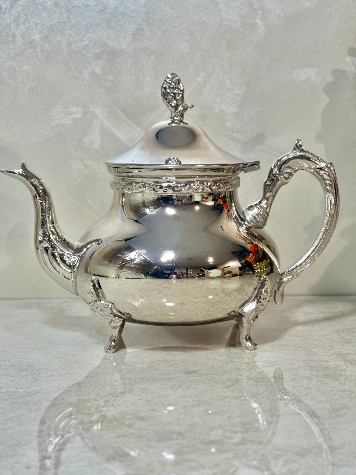 Théière argentée artisanale – Cuivre massif plaqué argent