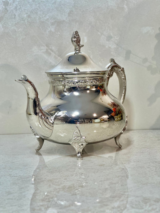 Théière argentée artisanale – Cuivre massif plaqué argent