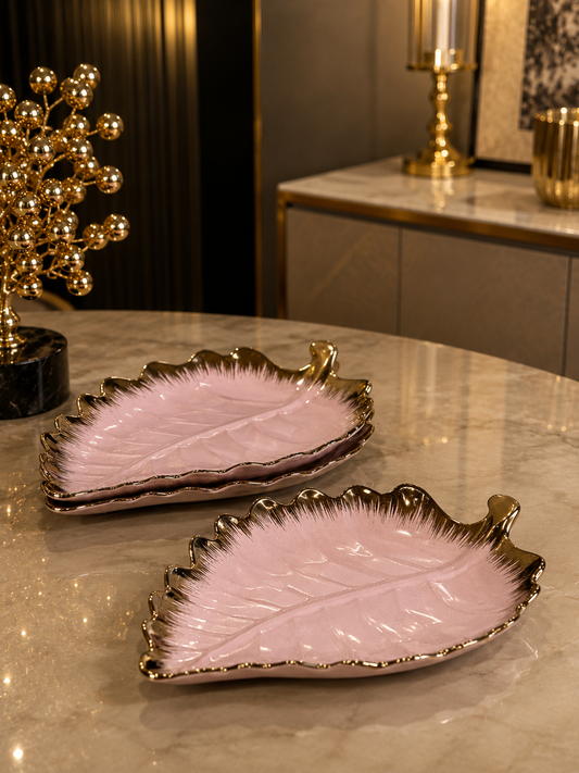 1 Assiette Plume Rose avec Contour Doré – Élégance Délicate et Design Unique