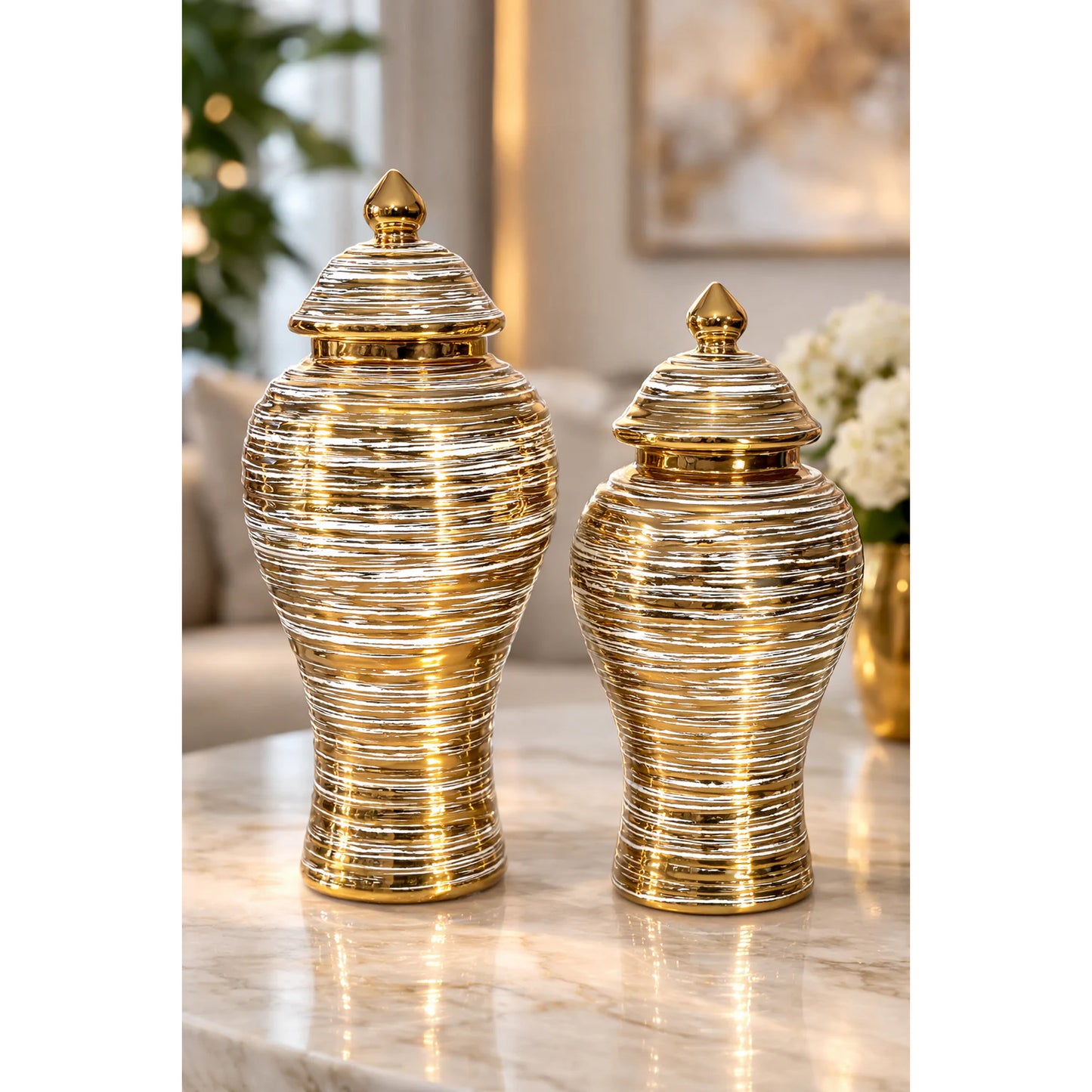 Duo de vases en porcelaine – Élégance intemporelle