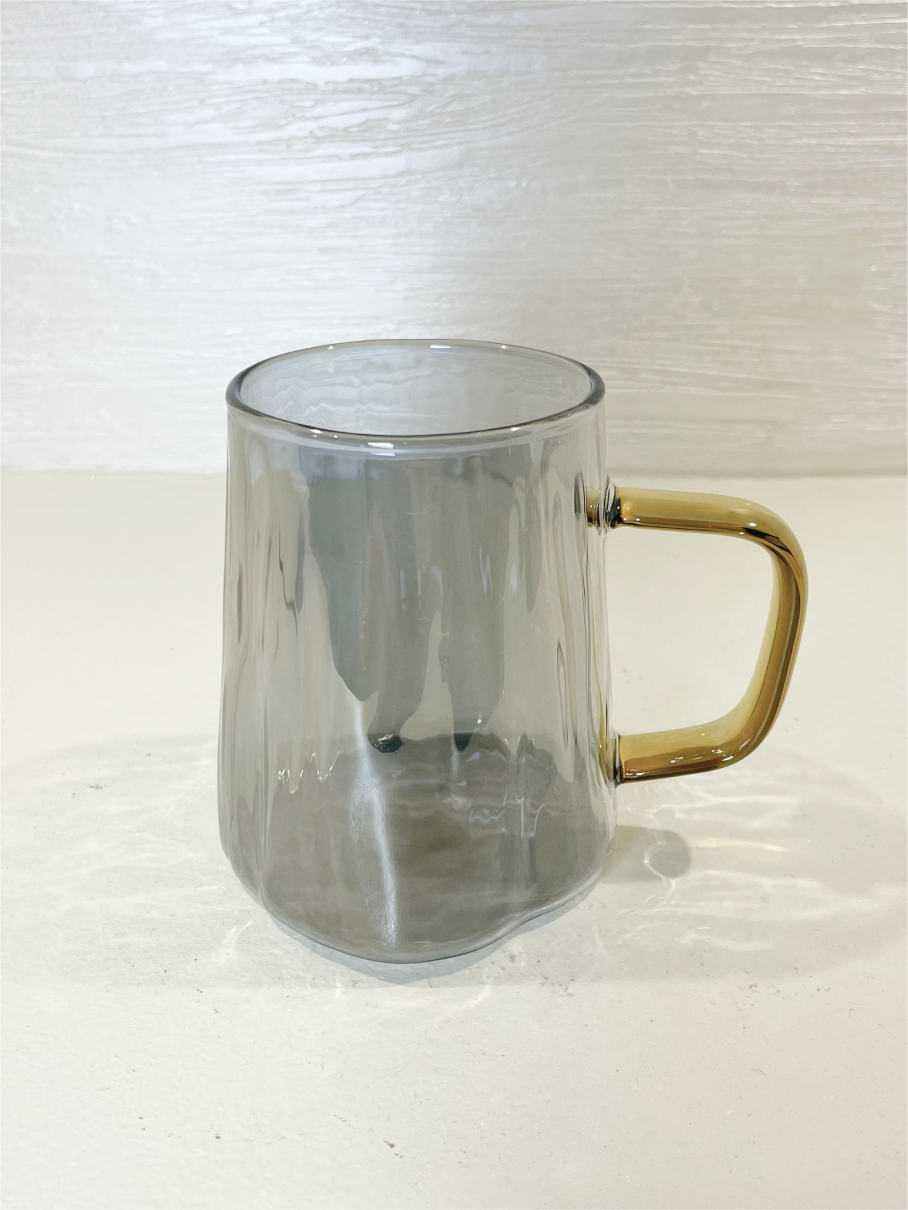 Mug en Verre Givré Gris et Doré Élégant